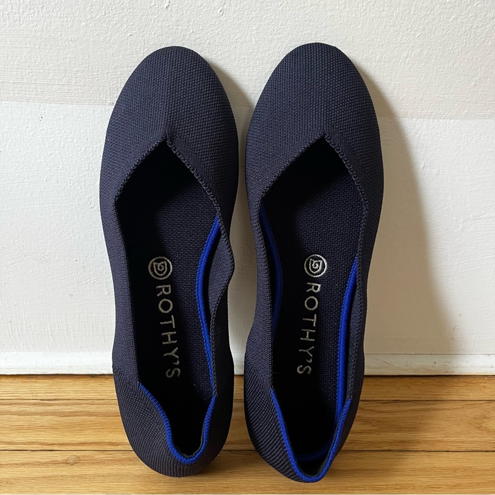 Rothy's The Flat Round Toe Navy Blue Knit Slip On Size W 9.5 Shoes